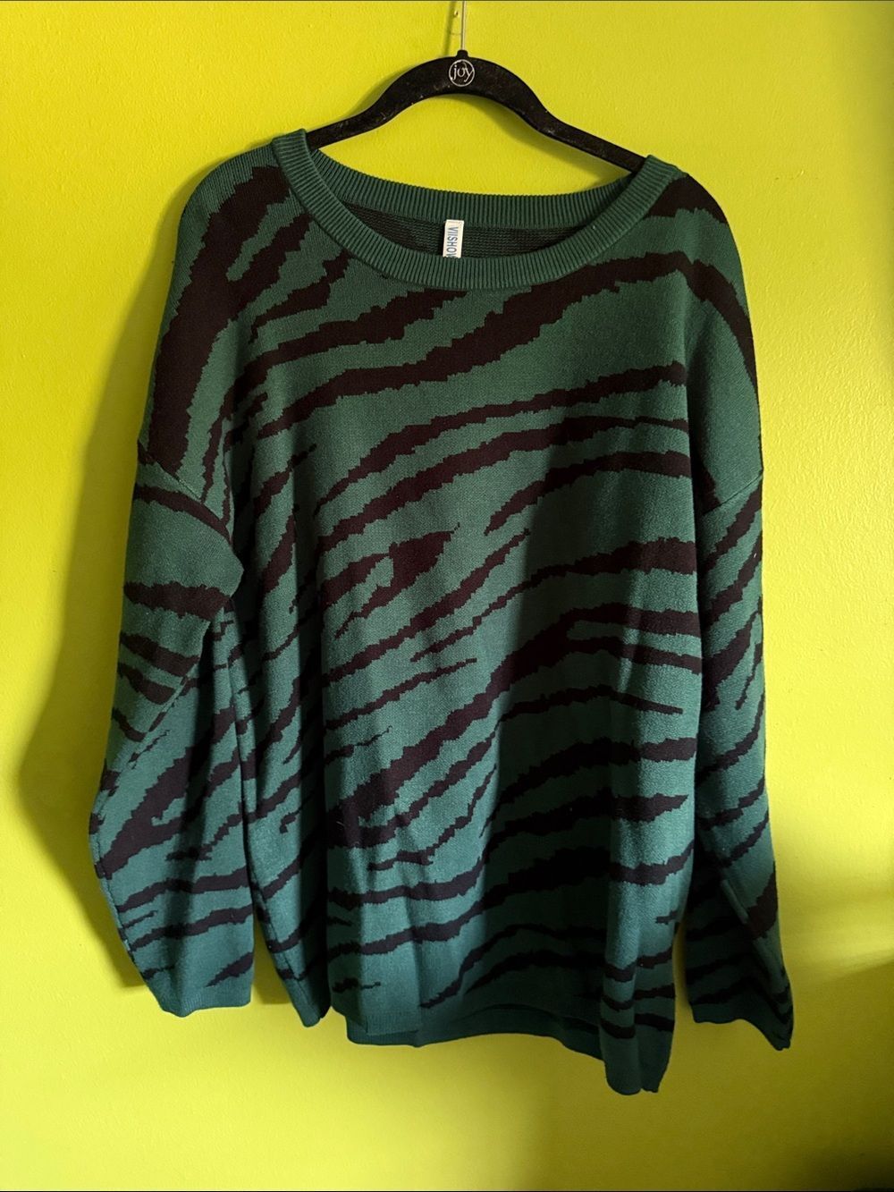 NWT Vi!Show (Amazon) Green & Black Animal Tiger Print Stretch Sweater Size XL